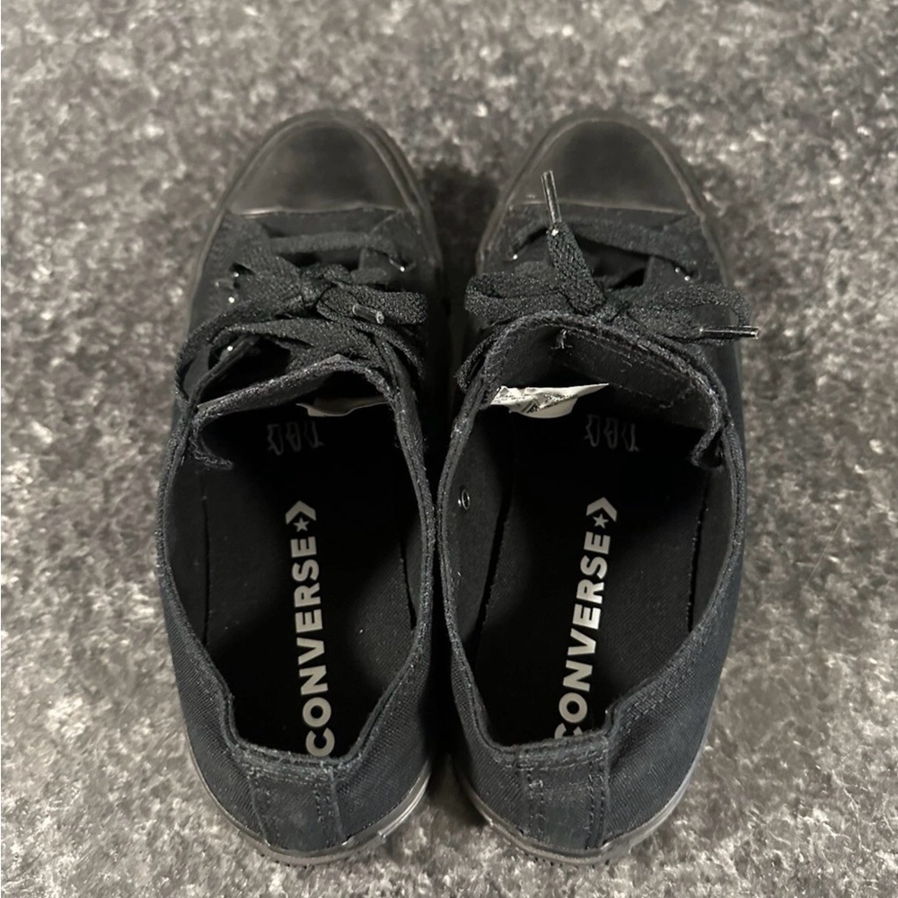 Converse Black Low Top Sneakers Women’s Size 7 Men’s Size 5 - Picture 2 of 8